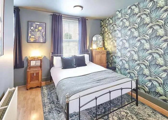 May House 3 Bedroomed House Whitby