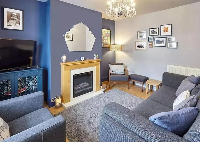 May House 3 Bedroomed House Whitby
