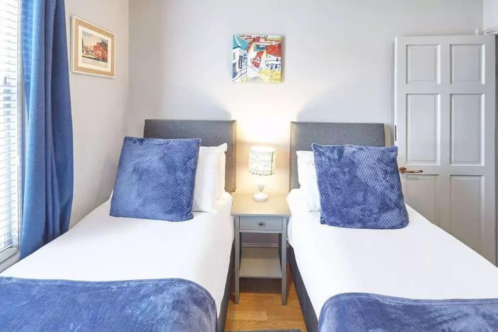 House 3 Bedroomed House Apartment