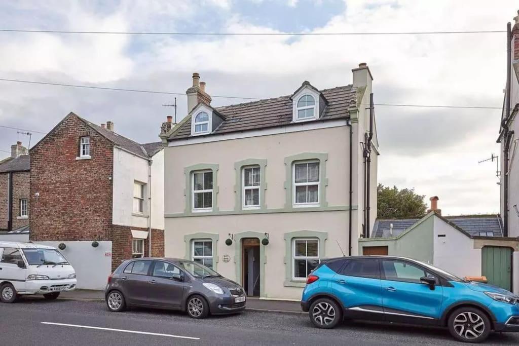 House 3 Bedroomed House
